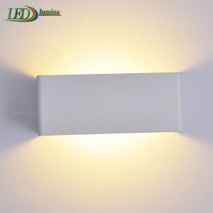 LED sieninis šviestuvas kryptinis 12W šilta balta šviesa