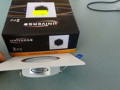 Akcentinis LED šviestuvas juodas baltas