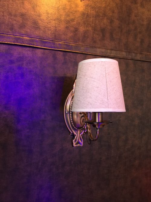 Sieninis šviestuvas