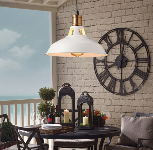 Pakabinamas šviestuvas Baltos spalvos