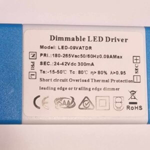 Dimeriuojamas 8-12W maitinimo šaltinis LED panelėms