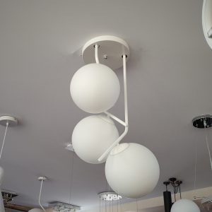 3 dalių pakabinamas šviestuvas