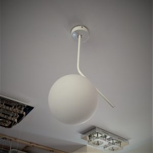 Pakabinamas šviestuvas